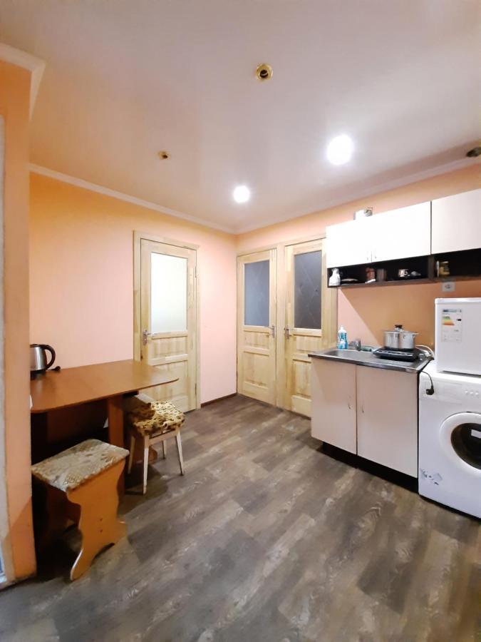 Частный Дом, Р-Н 3 Городской Больницы Tscherkassy Exterior foto