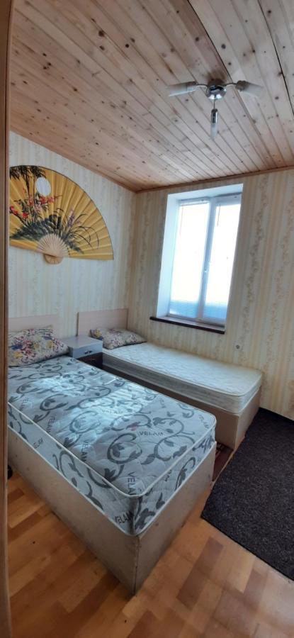Частный Дом, Р-Н 3 Городской Больницы Tscherkassy Exterior foto